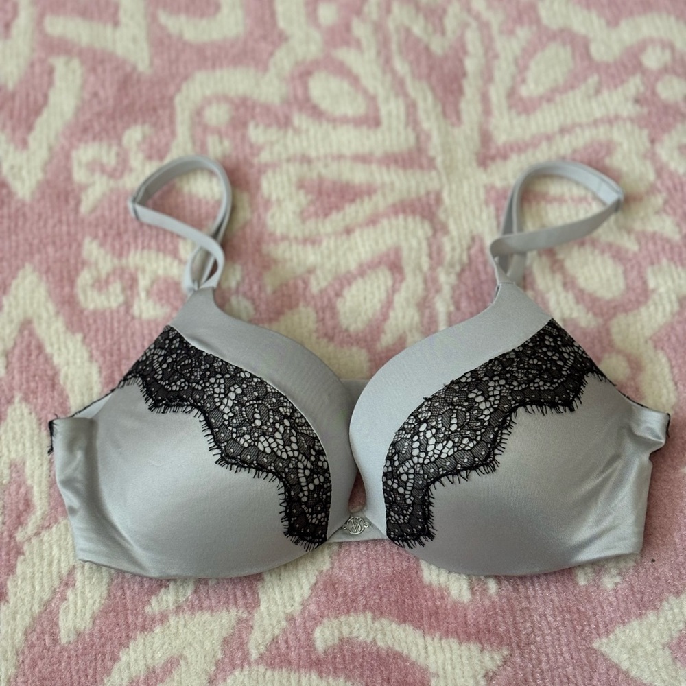 Victoria’s Secret Push-up Bra in gray with black lace detailing